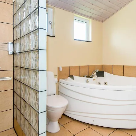 6 Person In Holiday home Hovborg